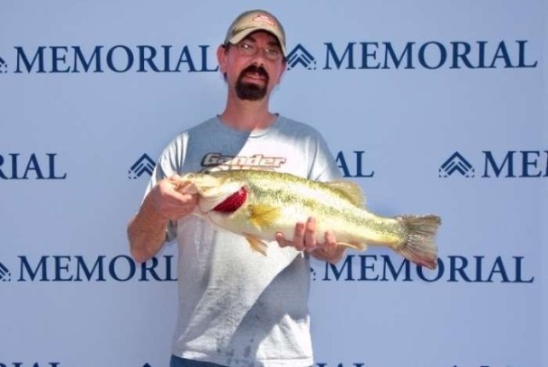 22nd Annual Dr. Bill Shelton’s Totally Awesome Fishing Adventure Set for March 21 | St. Luke's Health 2014_Big_Bass_Dr._Bill_Shelton_2.jpg