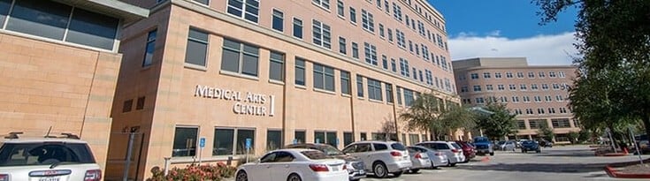 Dan L Duncan Comprehensive Cancer Center in The Woodlands exterior