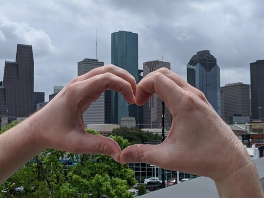 Show Us Your Big Houston Heart! | St. Luke's Health imagetest