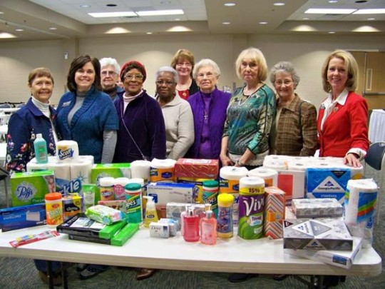 Mosaic Center Receives Donation from Women’s Power Lunch | St. Luke's Health image