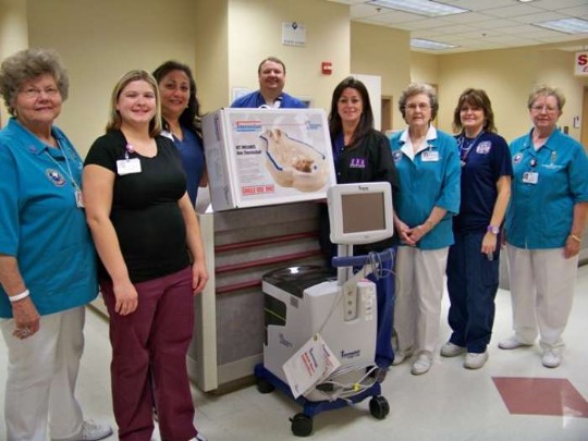 Volunteers purchase Thermosuit for Memorial emergency department | St. Luke's Health image